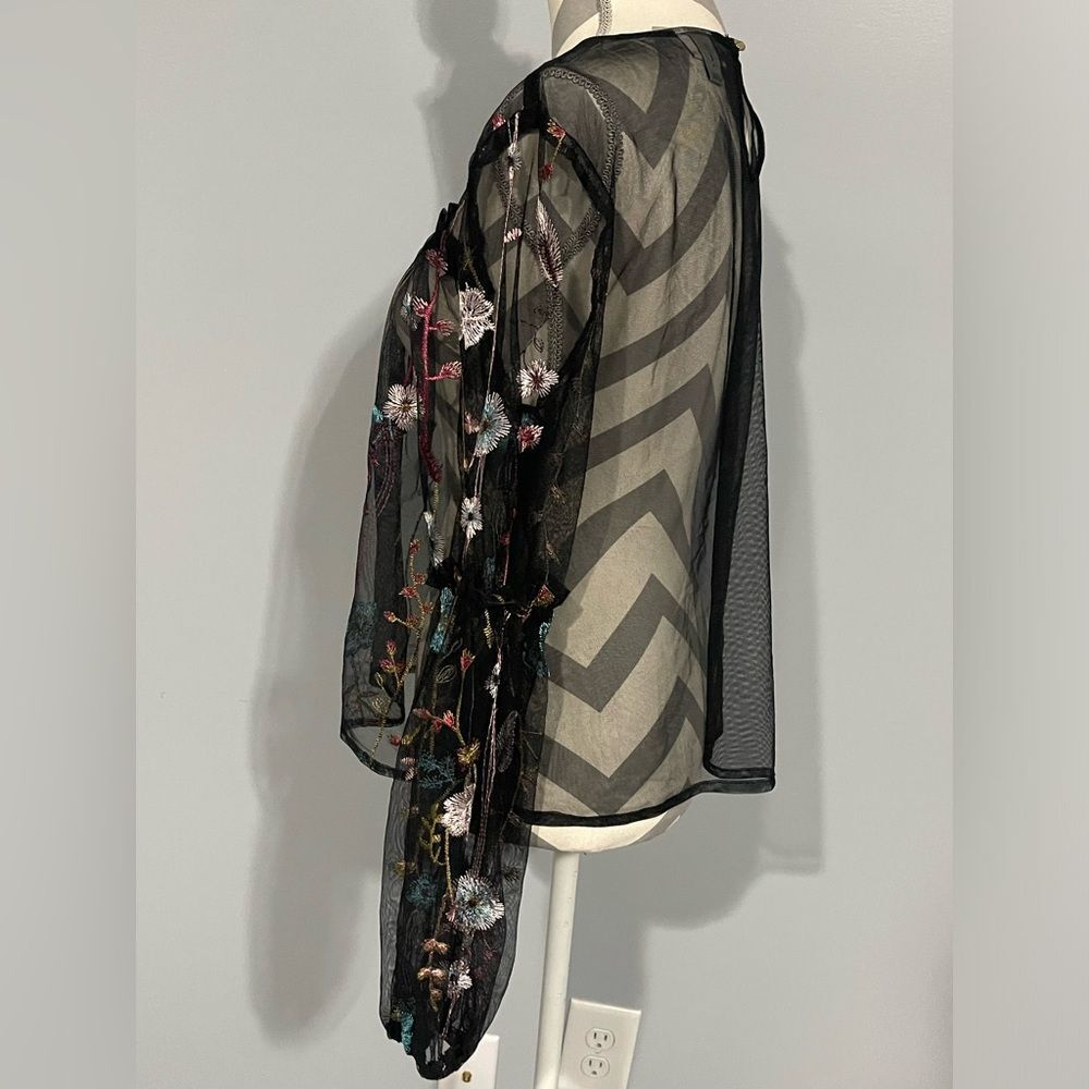 Cute Lace blouse - Picture 5 of 8